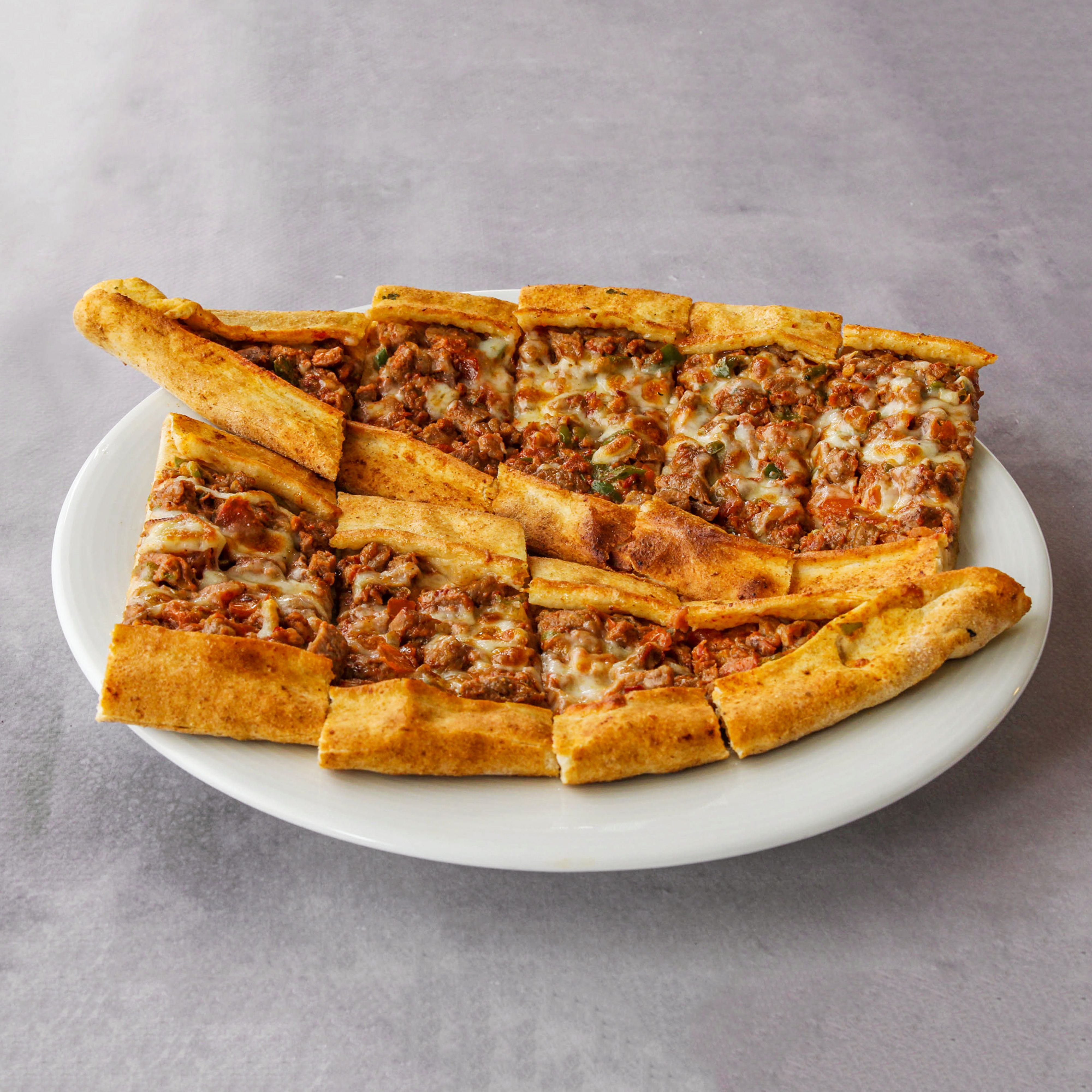 Kaşarlı Kuşbaşılı Pide
