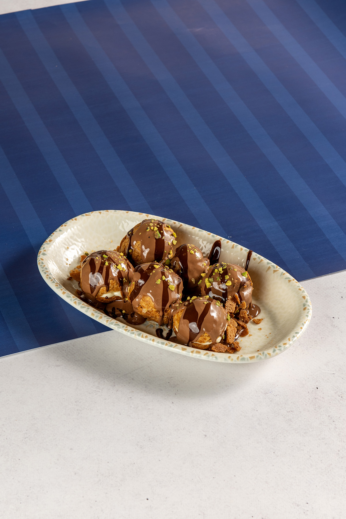 CRISPY PROFITEROLE