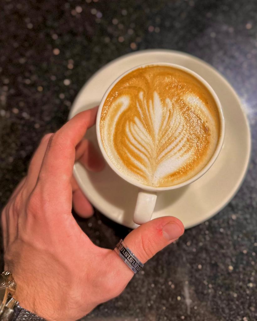 CAFFE LATTE