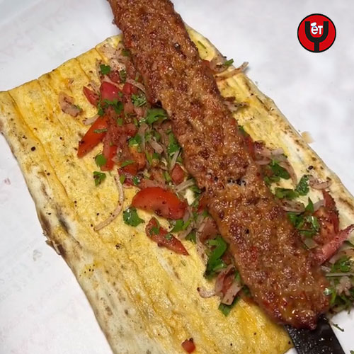 Ekmek Arası Adana Kebap