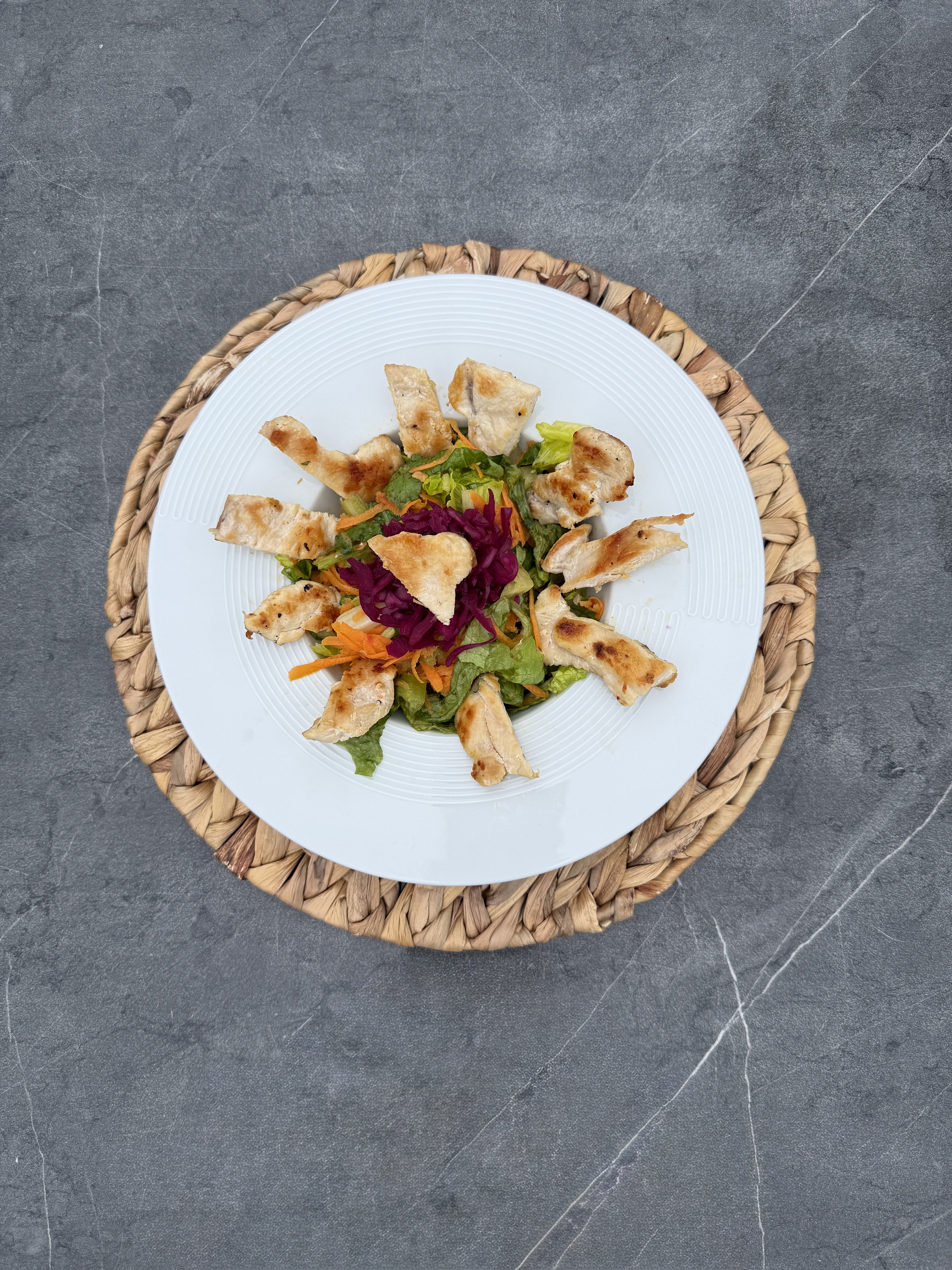 IZGARA TAVUK SALATA