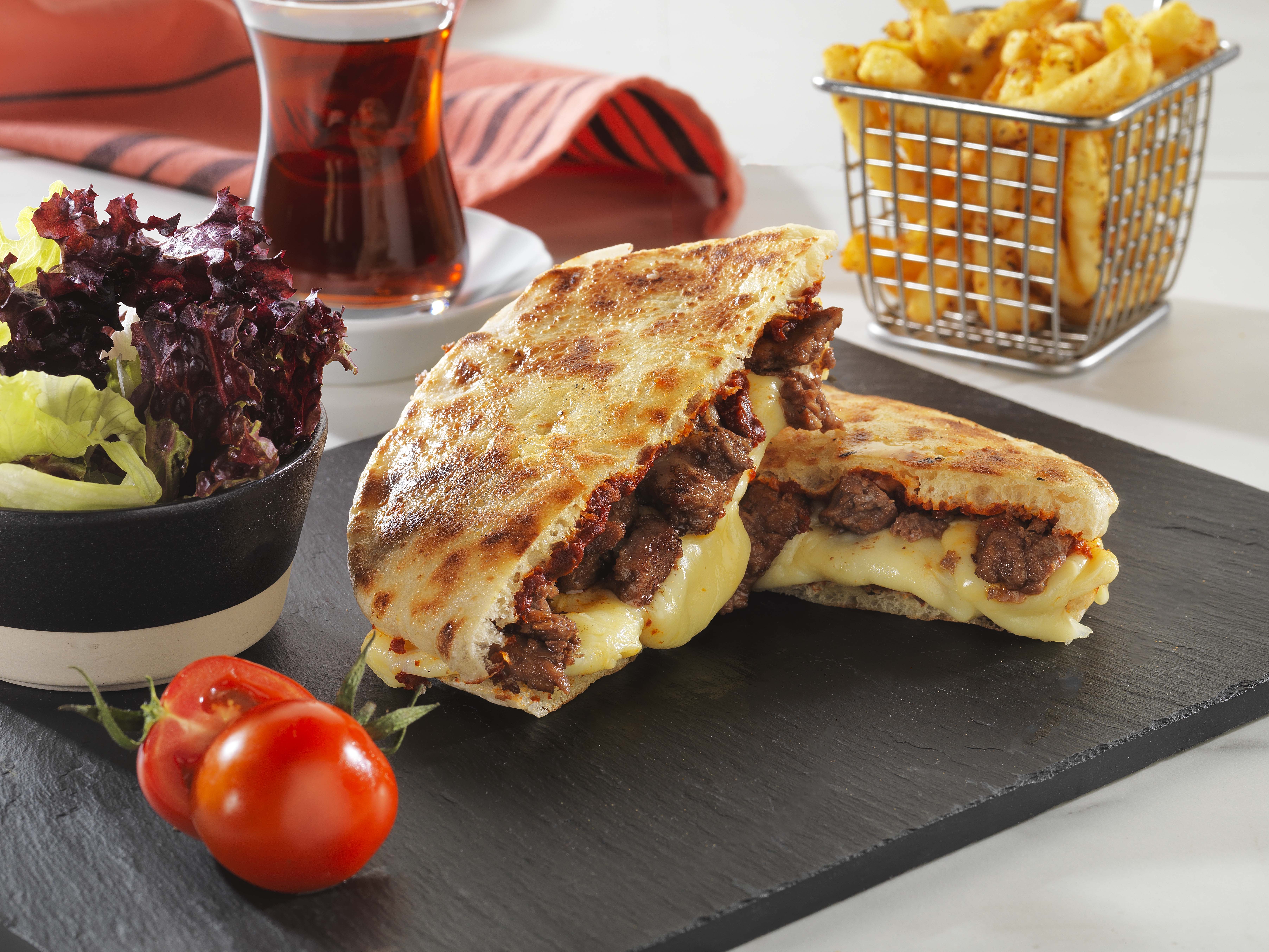 BAZLAMA KAVURMALI TOST